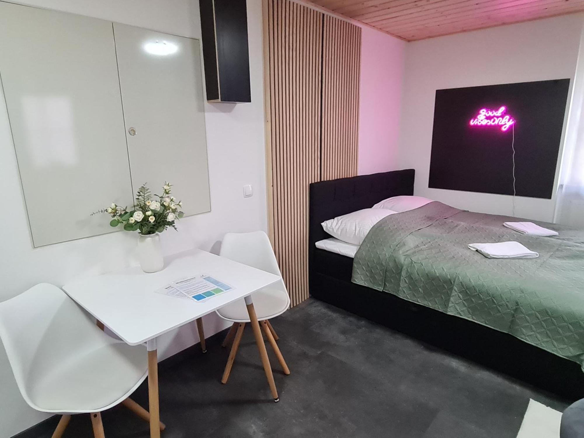 Theox No 11 Studio Apartment Fuer 2 Personen Heppenheim  Ngoại thất bức ảnh