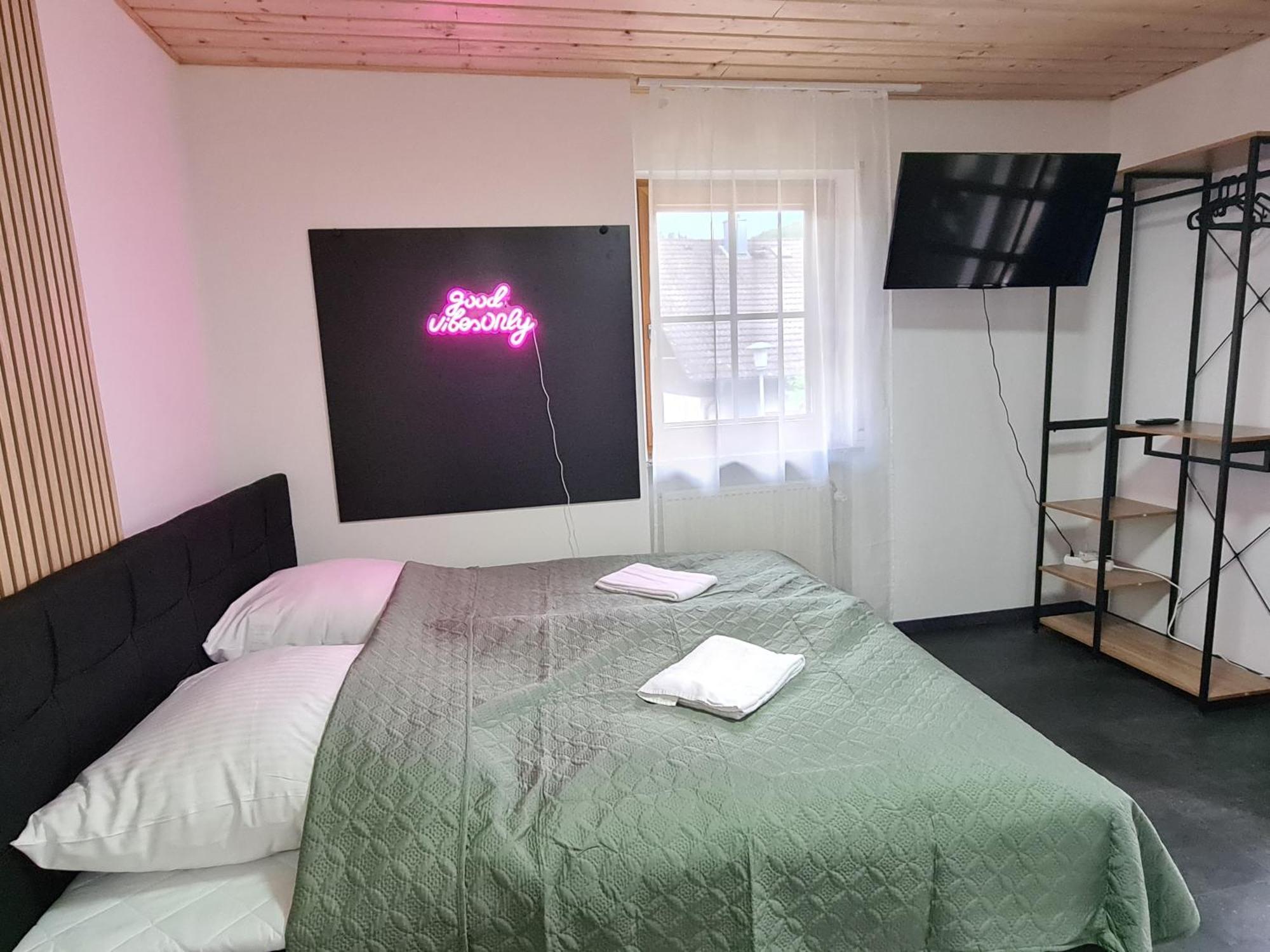 Theox No 11 Studio Apartment Fuer 2 Personen Heppenheim  Ngoại thất bức ảnh
